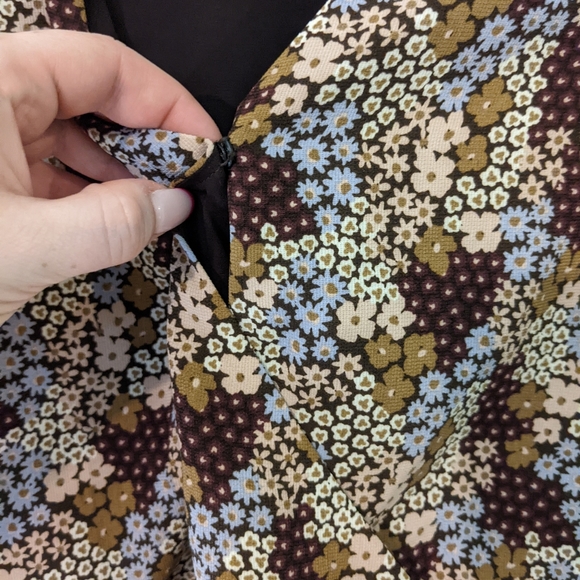 Frank and Oak Flowy Dress in Maroon - Picture 4 of 6